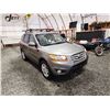 Image 9 : PARKSVILLE - 2011 HYUNDAI SANTA FE, GREY, 204491 KMS, FRONT WHEEL DRIVE. - D037929