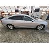 Image 12 : PARKSVILLE - 2018 CHEVY MALIBU LT, SILVER, 107056 KMS,  "NO RESERVE". - D183988