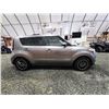 Image 11 : PARKSVILLE - 2016 KIA SOUL EV, SILVER, 86550 KMS, FRONT WHEEL DRIVE. - D017781