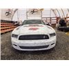Image 6 : PARKSVILLE - 2014 FORD MUSTANG, WHITE, 172709 KMS, REAR WHEEL DRIVE. - D317638