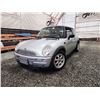 Image 1 : PARKSVILLE - 2004 MINI COOPER, SILVER, 182561 KMS, FRONT WHEEL DRIVE. - PC54226