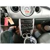 Image 48 : PARKSVILLE - 2004 MINI COOPER, SILVER, 182561 KMS, FRONT WHEEL DRIVE. - PC54226