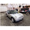 Image 9 : PARKSVILLE - 2004 MINI COOPER, SILVER, 182561 KMS, FRONT WHEEL DRIVE. - PC54226