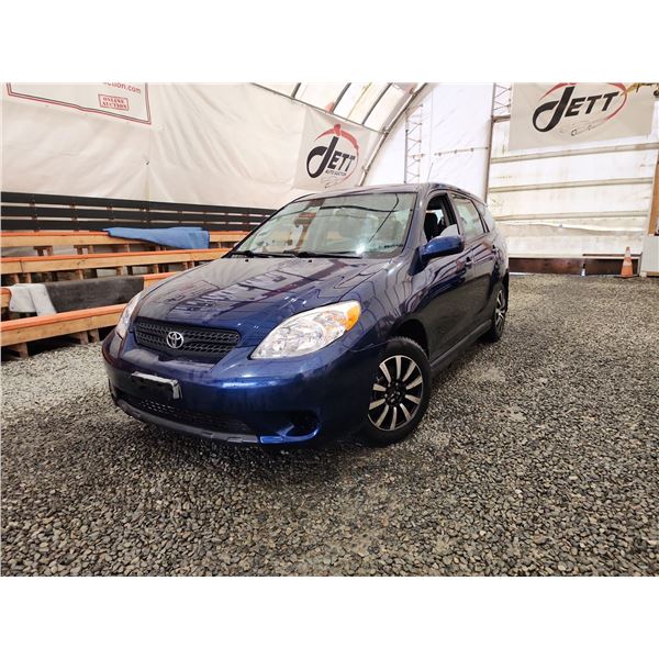 PARKSVILLE - 2005 TOYOTA MATRIX, BLUE, 299999 KMS, FRONT WHEEL DRIVE. - B856876