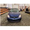 Image 6 : PARKSVILLE - 2005 TOYOTA MATRIX, BLUE, 299999 KMS, FRONT WHEEL DRIVE. - B856876
