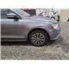 Image 25 : PARKSVILLE - 2015 VW JETTA, GREY, 207815 KMS, FRONT WHEEL DRIVE. - D214924