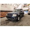 Image 2 : PARKSVILLE - 2003 FORD EXPLORER, BLUE, 294372 KMS, 4X4. NO RESERVE. - BB99456