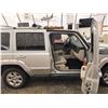 Image 36 : PARKSVILLE - 2006 JEEP COMMANDER, SILVER, 172467 MILES, FOUR WHEEL DRIVE. - B166905