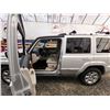 Image 49 : PARKSVILLE - 2006 JEEP COMMANDER, SILVER, 172467 MILES, FOUR WHEEL DRIVE. - B166905