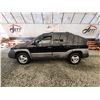 Image 23 : PARKSVILLE - 2001 PONTIAC AZTEC, BLACK, 220014 KMS, ALL WHEEL DRIVE. - B544944