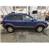 Image 11 : PARKSVILLE - 2006 HYUNDAI TUCSON, BLUE, 288053 KMS, ALL WHEEL DRIVE. - P455417