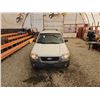Image 24 : PARKSVILLE - 2006 FORD ESCAPE, WHITE, 258420 KMS, FOUR WHEEL DRIVE. - JC73909