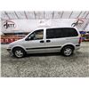 Image 23 : PARKSVILLE - 2003 CHEVY VENTURE, GREY, 195946 KMS, "NO RESERVE". - B280437