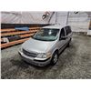 Image 4 : PARKSVILLE - 2003 CHEVY VENTURE, GREY, 195946 KMS, "NO RESERVE". - B280437