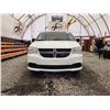 Image 5 : PARKSVILLE - 2013 DODGE CARAVAN, WHITE, 179891 KMS, FRONT WHEEL DRIVE. - D702426