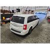 Image 16 : PARKSVILLE - 2015 CHRYSLER TOWN AND COUNTRY, WHITE, 188541 KMS, FRONT WHEEL DRIVE. - D714640