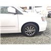 Image 25 : PARKSVILLE - 2015 CHRYSLER TOWN AND COUNTRY, WHITE, 188541 KMS, FRONT WHEEL DRIVE. - D714640