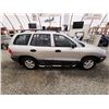 Image 12 : PARKSVILLE - 2002 HYUNDAI SANTA FE, SILVER, 251745 KMS, FRONT WHEEL DRIVE. - D332333