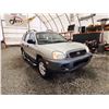 Image 8 : PARKSVILLE - 2002 HYUNDAI SANTA FE, SILVER, 251745 KMS, FRONT WHEEL DRIVE. - D332333