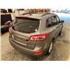 Image 16 : PARKSVILLE - 2011 HYUNDAI SANTE FE, GREY, 137772 KMS, FOUR WHEEL DRIVE. - D038101
