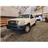 Image 1 : PARKSVILLE - 2010 TOYOTA TACOMA, NO RESERVE ,  WHITE, 273009 KMS- D722350