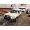 Image 4 : PARKSVILLE - 2010 TOYOTA TACOMA, NO RESERVE ,  WHITE, 273009 KMS- D722350
