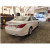 Image 14 : PARKSVILLE - 2012 HYUNDAI SONATA, WHITE, 134490 KMS, FRONT WHEEL DRIVE "NO RESERVE" - D492418