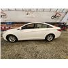 Image 23 : PARKSVILLE - 2012 HYUNDAI SONATA, WHITE, 134490 KMS, FRONT WHEEL DRIVE "NO RESERVE" - D492418