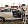 Image 36 : PARKSVILLE - 2012 HYUNDAI SONATA, WHITE, 134490 KMS, FRONT WHEEL DRIVE "NO RESERVE" - D492418