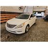 Image 3 : PARKSVILLE - 2012 HYUNDAI SONATA, WHITE, 134490 KMS, FRONT WHEEL DRIVE "NO RESERVE" - D492418