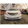 Image 5 : PARKSVILLE - 2012 HYUNDAI SONATA, WHITE, 134490 KMS, FRONT WHEEL DRIVE "NO RESERVE" - D492418