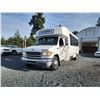 Image 2 : PARKSVILLE - 2002 FORD E450, WHITE, 437516 KMS, REAR WHEEL DRIVE. - DA08382