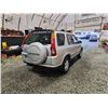 Image 14 : PARKSVILLE - 2002 HONDA CRV, SILVER, 310653 KMS, FOUR WHEEL DRIVE. - B807145