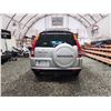 Image 17 : PARKSVILLE - 2002 HONDA CRV, SILVER, 310653 KMS, FOUR WHEEL DRIVE. - B807145