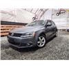 Image 1 : PARKSVILLE - 2011 VW JETTA, GREY, 283355 KMS, FRONT WHEEL DRIVE. - B006808