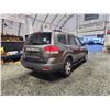 Image 14 : PARKSVILLE - 2010 KIA BORREGO, BROWN, 189020 KMS, FOUR WHEEL DRIVE. - B0Y9120