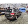 Image 15 : PARKSVILLE - 2010 KIA BORREGO, BROWN, 189020 KMS, FOUR WHEEL DRIVE. - B0Y9120