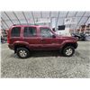 Image 11 : PARKSVILLE - 2002 JEEP LIBERTY, RED, 261573 KMS, 4X4. - B109667