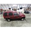 Image 13 : PARKSVILLE - 2002 JEEP LIBERTY, RED, 261573 KMS, 4X4. - B109667