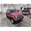 Image 9 : PARKSVILLE - 2002 JEEP LIBERTY, RED, 261573 KMS, 4X4. - B109667