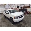 Image 10 : PARKSVILLE - 2009 CHEVROLET AVALANCHE, WHITE, 342072 KMS, 4X4 "NO RESERVE" - P209525