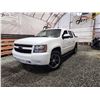 Image 1 : PARKSVILLE - 2009 CHEVROLET AVALANCHE, WHITE, 342072 KMS, 4X4 "NO RESERVE" - P209525
