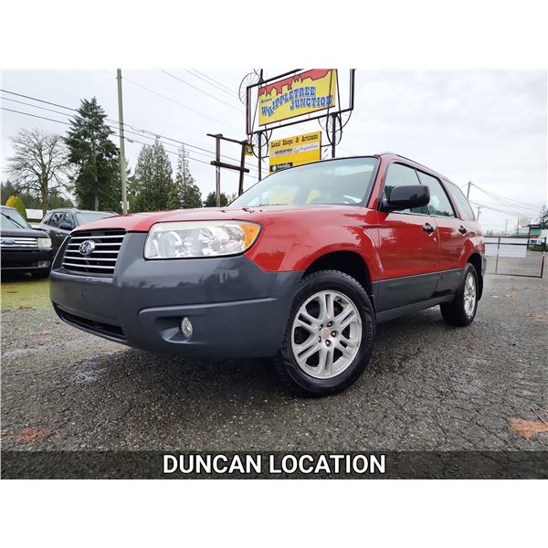 DUNCAN - 2008 SUBARU FORESTER, RED, 112275 KMS, ALL WHEEL DRIVE. - D727954