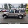 Image 16 : DUNCAN - 2005 NISSAN PATHFINDER, BROWN, 147085 MILES "NO RESERVE", 4X4. - J761394