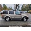 Image 8 : DUNCAN - 2005 NISSAN PATHFINDER, BROWN, 147085 MILES "NO RESERVE", 4X4. - J761394