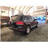 Image 14 : PARKSVILLE - 2004 VW TOUAREG, BLACK, 152592 MILES KMS, ALL WHEEL DRIVE. - D033743