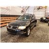 Image 3 : PARKSVILLE - 2004 VW TOUAREG, BLACK, 152592 MILES KMS, ALL WHEEL DRIVE. - D033743