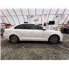 Image 11 : PARKSVILLE - 2014 VOLKSWAGEN JETTA, WHITE, 145783 KMS, FRONT WHEEL DRIVE. - D359664