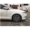Image 24 : PARKSVILLE - 2014 VOLKSWAGEN JETTA, WHITE, 145783 KMS, FRONT WHEEL DRIVE. - D359664
