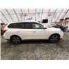 Image 11 : PARKSVILLE - 2017 NISSAN PATHFINDER, WHITE, 145562 KMS, 4X4. NO RESERVE. - D623883